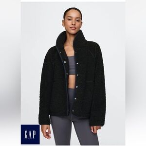 GapFit oversized Sherpa raglan jacket